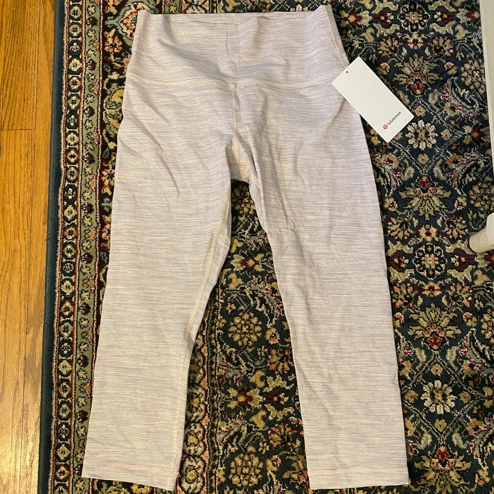 Lululemon high rise crop, NWT size 10